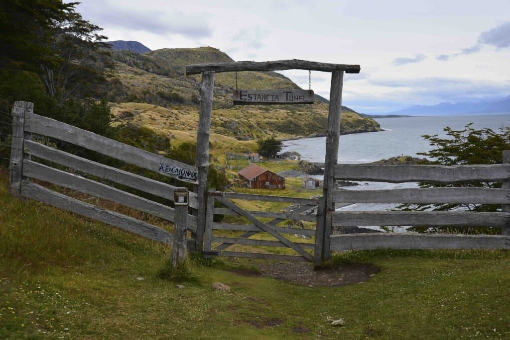 Estancia Túnel y Río Encajonado — excursión en Ushuaia, Tierra del Fuego